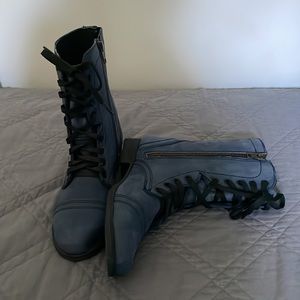 NWOT Ziggisoho Leather Combat Boot 6.5M in Blue
